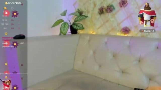 Image 11 of adelyn_19 Stream on Chaturbate on 14 months ago
