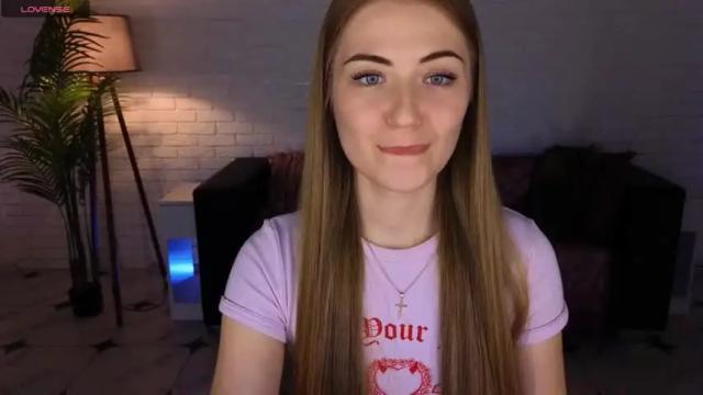 Image 7 of adelyna_bird Stream on Chaturbate on 14 months ago