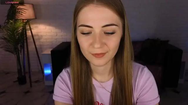 Image 8 of adelyna_bird Stream on Chaturbate on 14 months ago