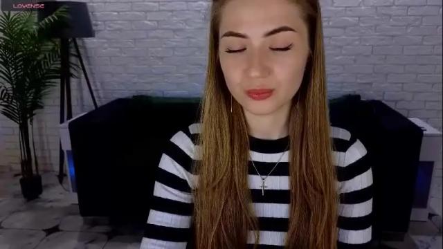 Image 2 of adelyna_bird Stream on Chaturbate on 1 month ago