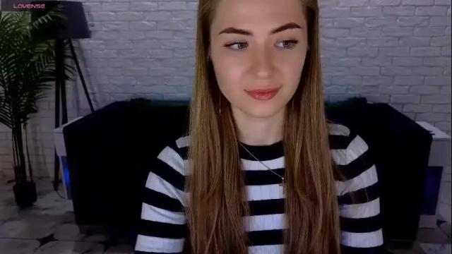 Image 7 of adelyna_bird Stream on Chaturbate on 1 month ago
