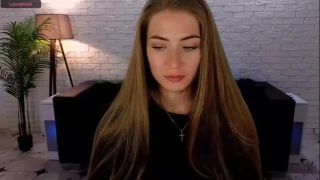 Image 2 of adelyna_bird Stream on Chaturbate on 18 days ago