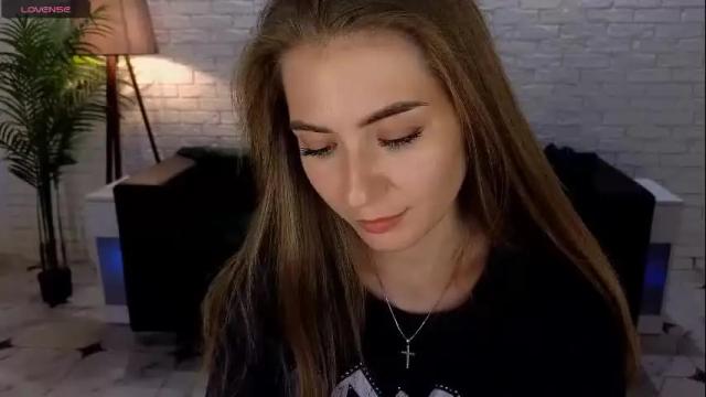 Image 6 of adelyna_bird Stream on Chaturbate on 12 days ago