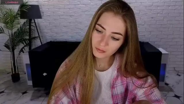 Image 6 of adelyna_bird Stream on Chaturbate on 1 month ago