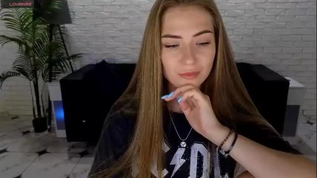 Image 11 of adelyna_bird Stream on Chaturbate on 17 days ago