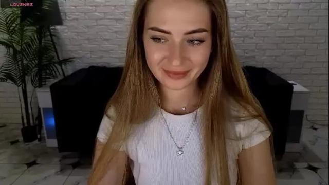 Image 10 of adelyna_bird Stream on Chaturbate on 10 days ago