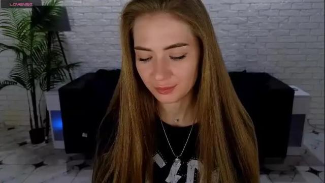 Image 7 of adelyna_bird Stream on Chaturbate on 7 days ago