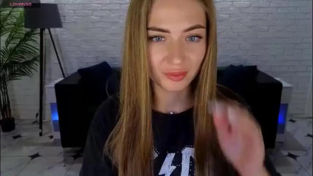 Image 10 of adelyna_bird Stream on Chaturbate on 2 months ago