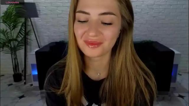 Image 11 of adelyna_bird Stream on Chaturbate on 2 months ago