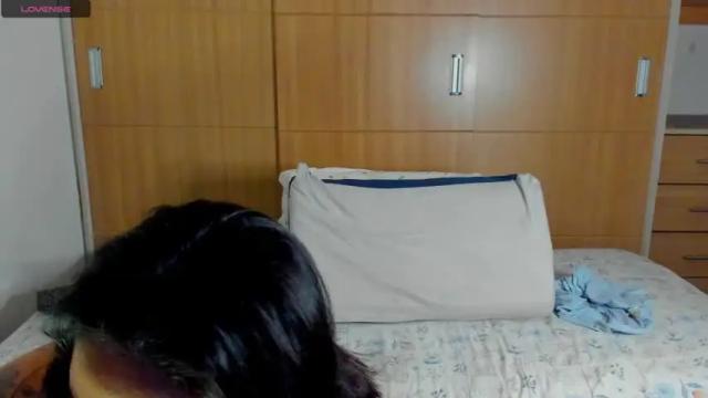 Image 10 of adenile Stream on Chaturbate on 16 months ago