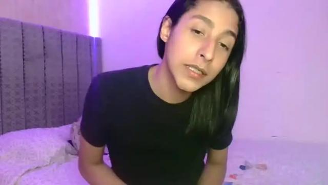 Image 2 of adhara365 Stream on Chaturbate on 17 months ago