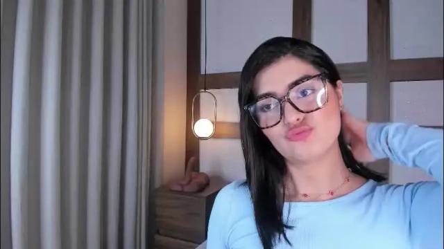 Image 3 of adhara_black01 Stream on Chaturbate on 1 month ago