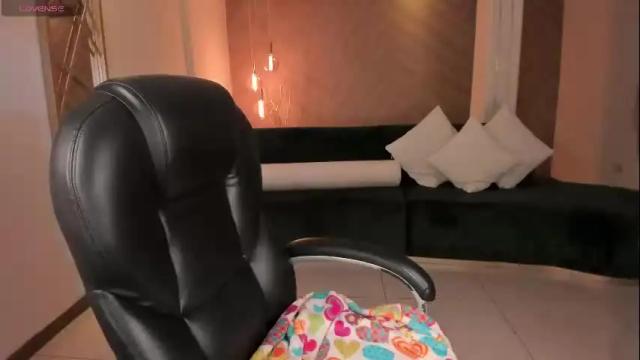 Image 4 of adharadonnet Stream on Chaturbate on 10 days ago