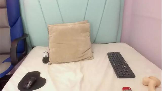 Image 3 of adharaebony Stream on Chaturbate on 2 months ago