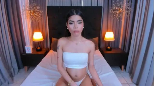 Image 12 of adiannacumforyou Stream on Chaturbate on 2 months ago