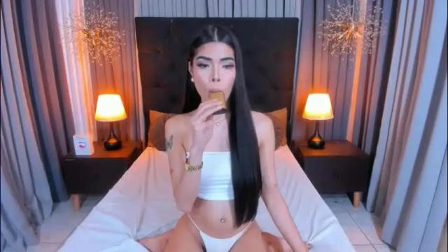 Image 2 of adiannacumforyou Stream on Chaturbate on 2 months ago