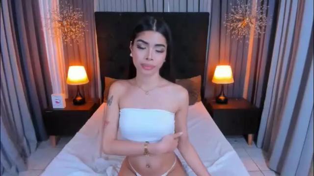 Image 6 of adiannacumforyou Stream on Chaturbate on 2 months ago