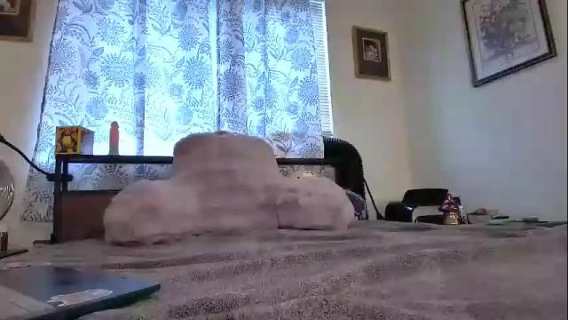 Image 6 of adorequeenbunny Stream on Chaturbate on 2 months ago