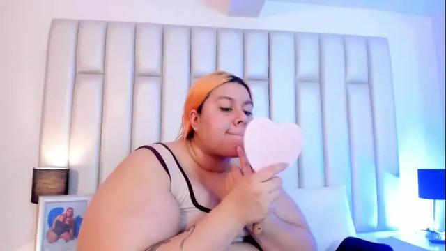 Image 6 of adreeaperez1 Stream on Chaturbate on 1 month ago