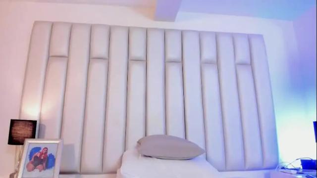 Image 3 of adreeaperez1 Stream on Chaturbate on 12 days ago