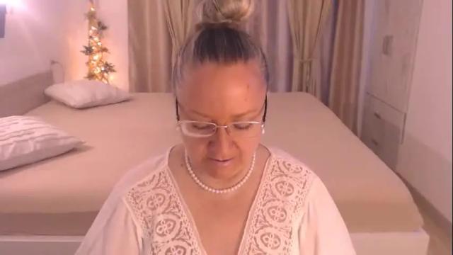 Image 11 of adrena_ Stream on Chaturbate on 1 month ago