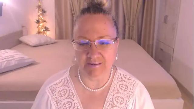 Image 7 of adrena_ Stream on Chaturbate on 1 month ago