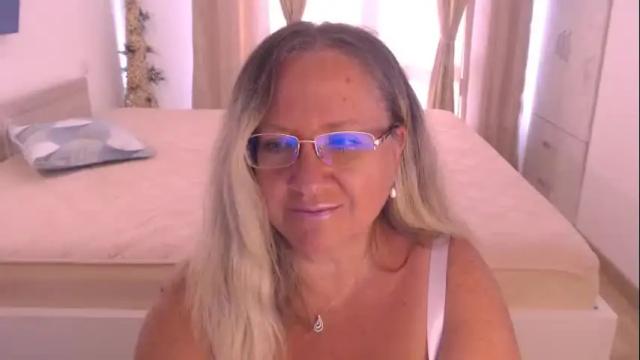 Image 4 of adrena_ Stream on Chaturbate on 1 month ago