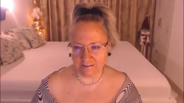 Image 3 of adrena_ Stream on Chaturbate on 27 days ago