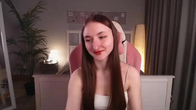 Image 3 of adri_limma Stream on Chaturbate on 14 months ago