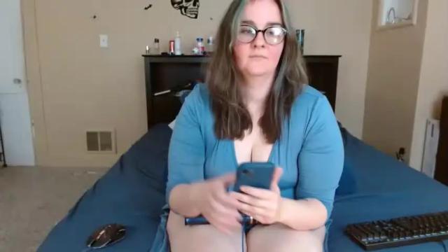 Image 11 of adriacarnell Stream on Chaturbate on 14 months ago