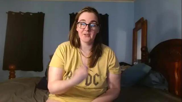 Image 8 of adriacarnell Stream on Chaturbate on 13 months ago