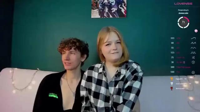 Image 8 of adrian_cellie Stream on Chaturbate on 19 months ago