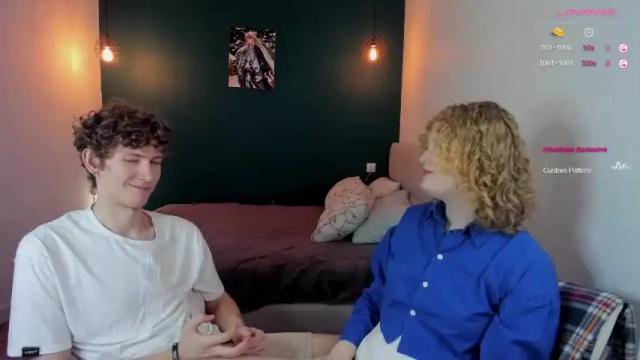 Image 3 of adrian_cellie Stream on Chaturbate on 19 months ago