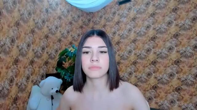 Image 6 of adriana333 Stream on Chaturbate on 15 months ago