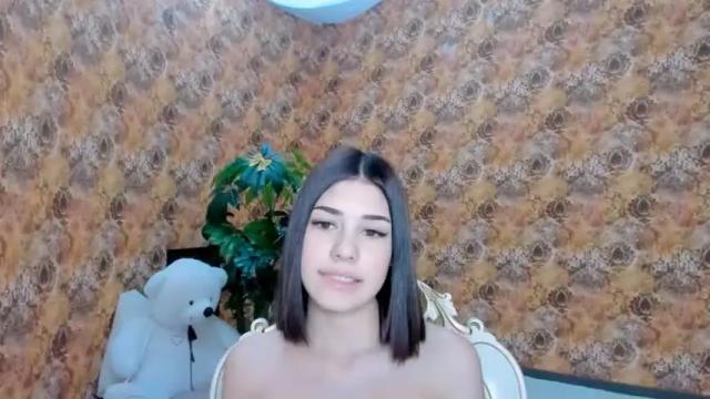 Image 8 of adriana333 Stream on Chaturbate on 15 months ago