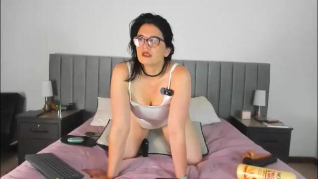 Image 8 of adriana71 Stream on Chaturbate on 1 month ago