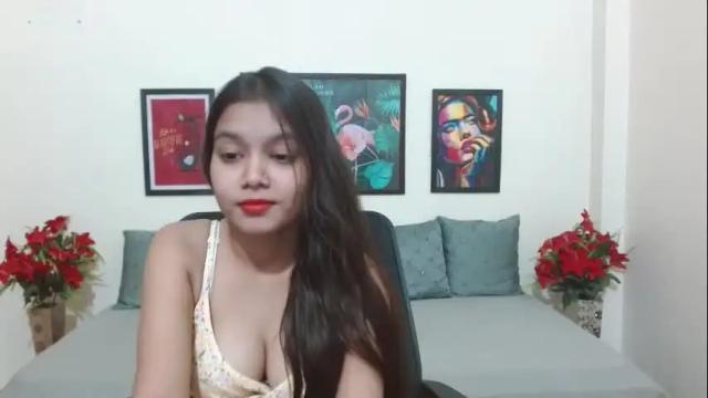 Image 11 of adriana_chechick Stream on Chaturbate on 16 days ago