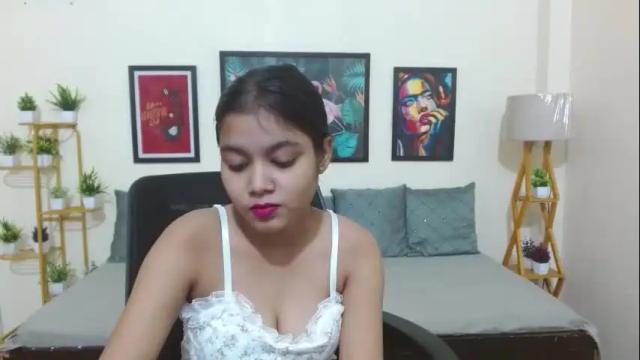 Image 8 of adriana_chechick Stream on Chaturbate on 1 month ago