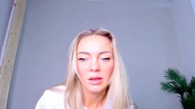Image 12 of adriana_coy_ Stream on Chaturbate on 14 months ago