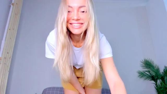 Image 7 of adriana_coy_ Stream on Chaturbate on 6 months ago