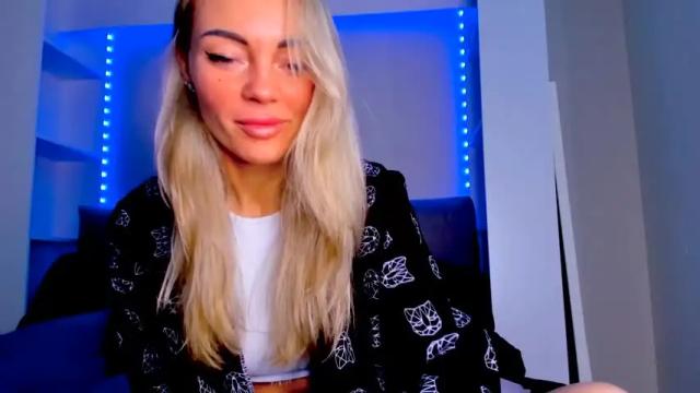 Image 4 of adriana_coy_ Stream on Chaturbate on 13 months ago