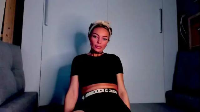 Image 10 of adriana_coy_ Stream on Chaturbate on 1 month ago