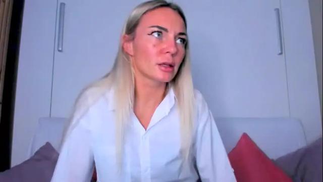 Image 10 of adriana_coy_ Stream on Chaturbate on 1 month ago
