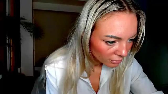 Image 4 of adriana_coy_ Stream on Chaturbate on 15 days ago