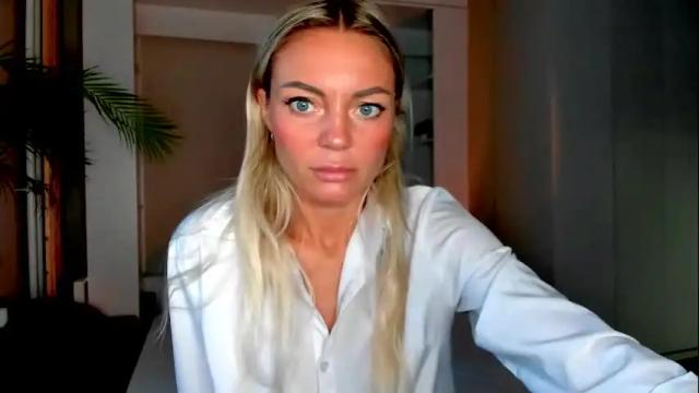 Image 6 of adriana_coy_ Stream on Chaturbate on 15 days ago