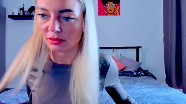 Image 6 of adriana_coy_ Stream on Chaturbate on 11 days ago