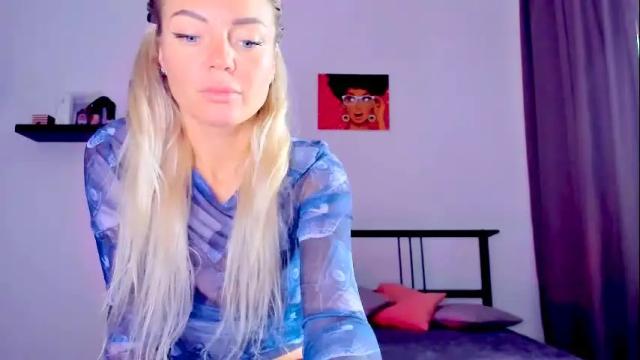 Image 2 of adriana_coy_ Stream on Chaturbate on 1 month ago