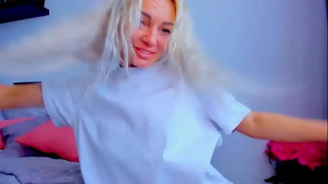 Image 4 of adriana_coy_ Stream on Chaturbate on 1 month ago