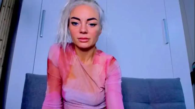 Image 2 of adriana_coy_ Stream on Chaturbate on 16 days ago