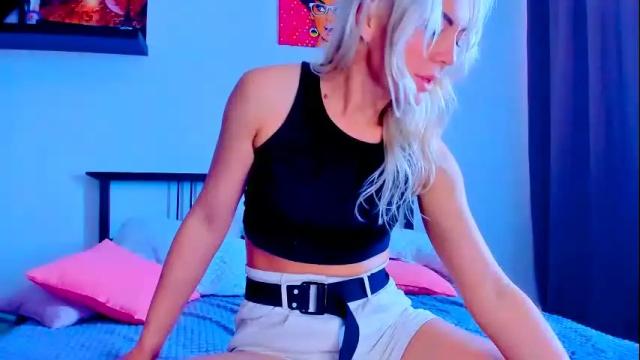 Image 12 of adriana_coy_ Stream on Chaturbate on 14 days ago